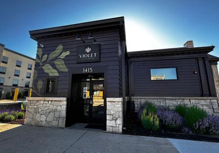 The Violet Inn Lounge & Spa