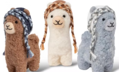 Three felted alpacas with hats.