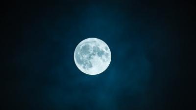 Full moon in the night sky.