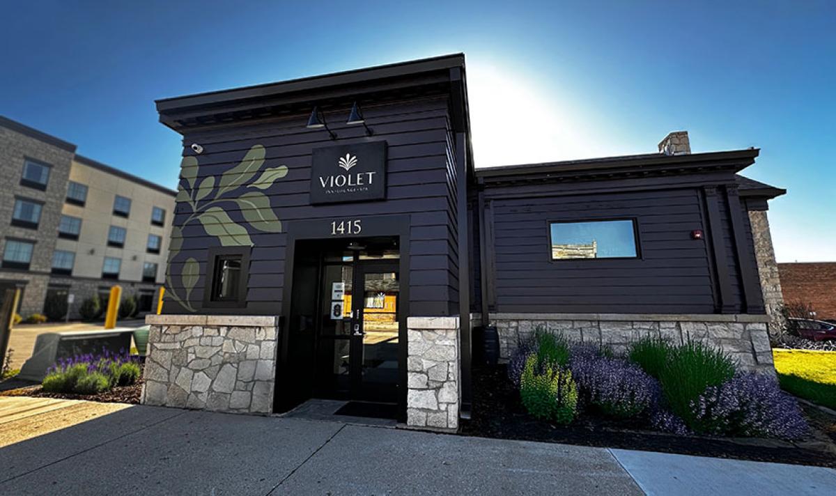 The Violet Inn Lounge & Spa